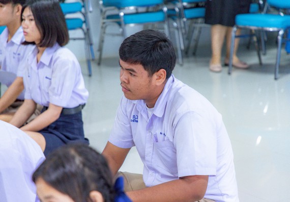 ภาพกิจกรรม  คณะวิทยาศาสตร์และเทคโนโลยี มหาวิทยาลัยราชภัฏกําแพงเพชร จัดโครงการประชาสัมพันธ์รายวิชาและหลักสูตรไปยังผู้เรียนกลุ่มใหม่ (Non-age Group)  โรงเรียนโกสัมพีวิทยา