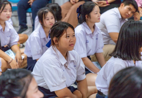 ภาพกิจกรรม  คณะวิทยาศาสตร์และเทคโนโลยี มหาวิทยาลัยราชภัฏกําแพงเพชร จัดโครงการประชาสัมพันธ์รายวิชาและหลักสูตรไปยังผู้เรียนกลุ่มใหม่ (Non-age Group)  โรงเรียนโกสัมพีวิทยา