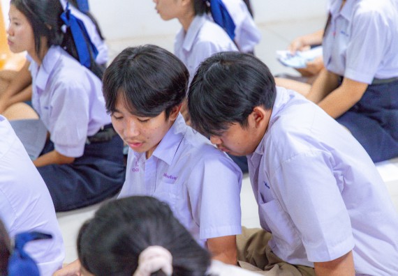 ภาพกิจกรรม  คณะวิทยาศาสตร์และเทคโนโลยี มหาวิทยาลัยราชภัฏกําแพงเพชร จัดโครงการประชาสัมพันธ์รายวิชาและหลักสูตรไปยังผู้เรียนกลุ่มใหม่ (Non-age Group)  โรงเรียนโกสัมพีวิทยา