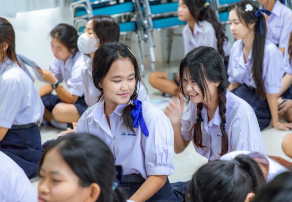 ภาพกิจกรรม  คณะวิทยาศาสตร์และเทคโนโลยี มหาวิทยาลัยราชภัฏกําแพงเพชร จัดโครงการประชาสัมพันธ์รายวิชาและหลักสูตรไปยังผู้เรียนกลุ่มใหม่ (Non-age Group)  โรงเรียนโกสัมพีวิทยา