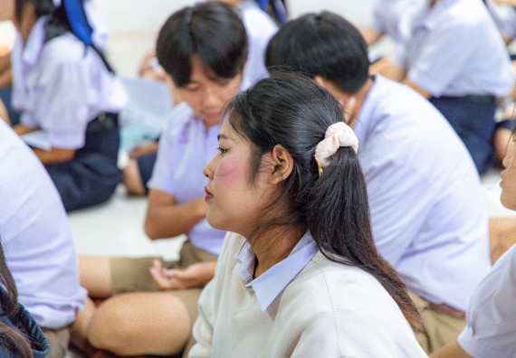 ภาพกิจกรรม  คณะวิทยาศาสตร์และเทคโนโลยี มหาวิทยาลัยราชภัฏกําแพงเพชร จัดโครงการประชาสัมพันธ์รายวิชาและหลักสูตรไปยังผู้เรียนกลุ่มใหม่ (Non-age Group)  โรงเรียนโกสัมพีวิทยา