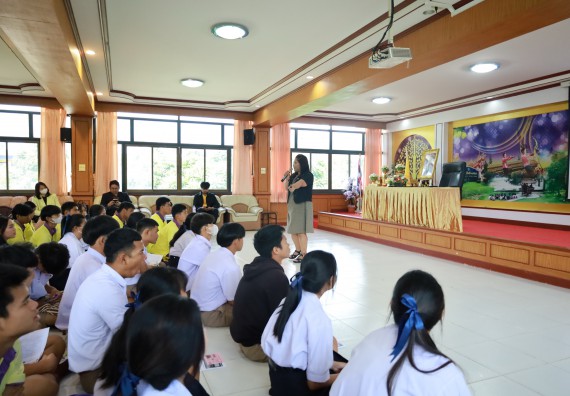 ภาพกิจกรรม  คณะวิทยาศาสตร์และเทคโนโลยี มหาวิทยาลัยราชภัฏกําแพงเพชร จัดโครงการประชาสัมพันธ์รายวิชาและหลักสูตรไปยังผู้เรียนกลุ่มใหม่ (Non-age Group) โรงเรียนทุ่งโพธิ์ทะเลพิทยา