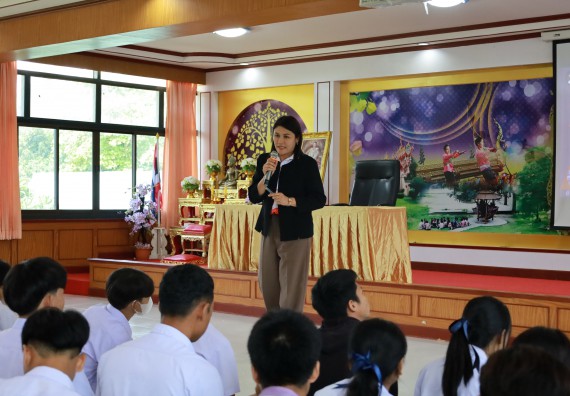 ภาพกิจกรรม  คณะวิทยาศาสตร์และเทคโนโลยี มหาวิทยาลัยราชภัฏกําแพงเพชร จัดโครงการประชาสัมพันธ์รายวิชาและหลักสูตรไปยังผู้เรียนกลุ่มใหม่ (Non-age Group) โรงเรียนทุ่งโพธิ์ทะเลพิทยา