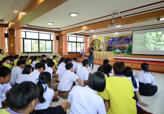 ภาพกิจกรรม  คณะวิทยาศาสตร์และเทคโนโลยี มหาวิทยาลัยราชภัฏกําแพงเพชร จัดโครงการประชาสัมพันธ์รายวิชาและหลักสูตรไปยังผู้เรียนกลุ่มใหม่ (Non-age Group) โรงเรียนทุ่งโพธิ์ทะเลพิทยา