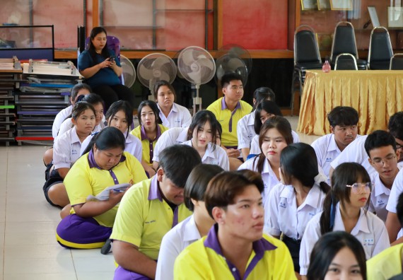 ภาพกิจกรรม  คณะวิทยาศาสตร์และเทคโนโลยี มหาวิทยาลัยราชภัฏกําแพงเพชร จัดโครงการประชาสัมพันธ์รายวิชาและหลักสูตรไปยังผู้เรียนกลุ่มใหม่ (Non-age Group) โรงเรียนทุ่งโพธิ์ทะเลพิทยา