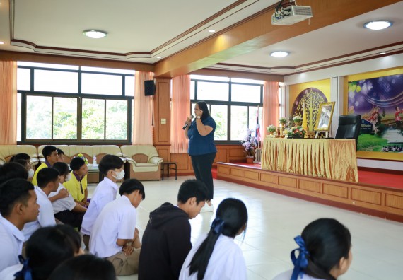 ภาพกิจกรรม  คณะวิทยาศาสตร์และเทคโนโลยี มหาวิทยาลัยราชภัฏกําแพงเพชร จัดโครงการประชาสัมพันธ์รายวิชาและหลักสูตรไปยังผู้เรียนกลุ่มใหม่ (Non-age Group) โรงเรียนทุ่งโพธิ์ทะเลพิทยา