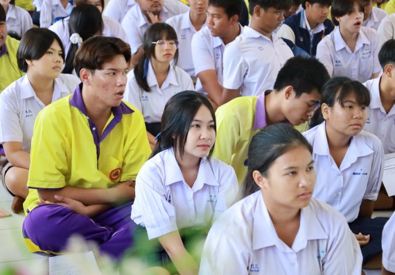 ภาพกิจกรรม  คณะวิทยาศาสตร์และเทคโนโลยี มหาวิทยาลัยราชภัฏกําแพงเพชร จัดโครงการประชาสัมพันธ์รายวิชาและหลักสูตรไปยังผู้เรียนกลุ่มใหม่ (Non-age Group) โรงเรียนทุ่งโพธิ์ทะเลพิทยา