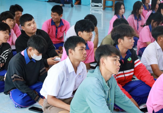 ภาพกิจกรรม  คณะวิทยาศาสตร์และเทคโนโลยี มหาวิทยาลัยราชภัฏกําแพงเพชร จัดโครงการประชาสัมพันธ์รายวิชาและหลักสูตรไปยังผู้เรียนกลุ่มใหม่ (Non-age Group)  โรงเรียนวังตะเคียนประชานุสรณ์