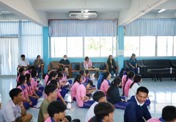 ภาพกิจกรรม  คณะวิทยาศาสตร์และเทคโนโลยี มหาวิทยาลัยราชภัฏกําแพงเพชร จัดโครงการประชาสัมพันธ์รายวิชาและหลักสูตรไปยังผู้เรียนกลุ่มใหม่ (Non-age Group)  โรงเรียนวังตะเคียนประชานุสรณ์