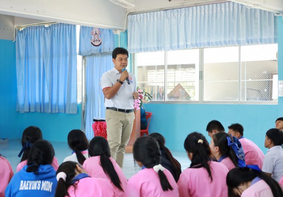 ภาพกิจกรรม  คณะวิทยาศาสตร์และเทคโนโลยี มหาวิทยาลัยราชภัฏกําแพงเพชร จัดโครงการประชาสัมพันธ์รายวิชาและหลักสูตรไปยังผู้เรียนกลุ่มใหม่ (Non-age Group)  โรงเรียนวังตะเคียนประชานุสรณ์