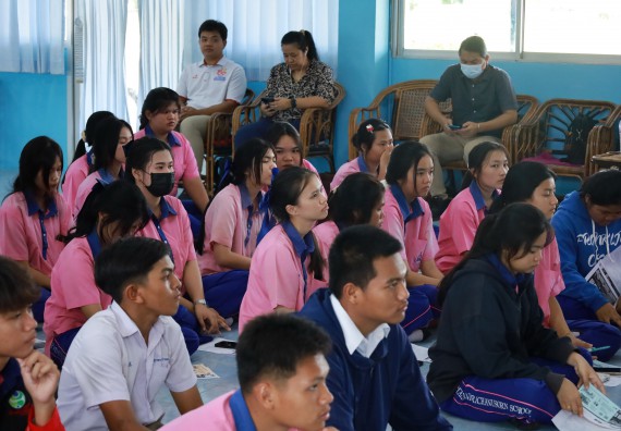 ภาพกิจกรรม  คณะวิทยาศาสตร์และเทคโนโลยี มหาวิทยาลัยราชภัฏกําแพงเพชร จัดโครงการประชาสัมพันธ์รายวิชาและหลักสูตรไปยังผู้เรียนกลุ่มใหม่ (Non-age Group)  โรงเรียนวังตะเคียนประชานุสรณ์