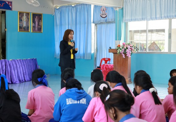 ภาพกิจกรรม  คณะวิทยาศาสตร์และเทคโนโลยี มหาวิทยาลัยราชภัฏกําแพงเพชร จัดโครงการประชาสัมพันธ์รายวิชาและหลักสูตรไปยังผู้เรียนกลุ่มใหม่ (Non-age Group)  โรงเรียนวังตะเคียนประชานุสรณ์