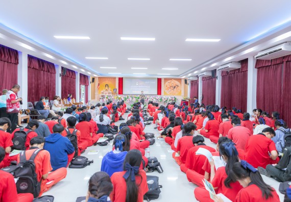 ภาพกิจกรรม คณะวิทยาศาสตร์และเทคโนโลยี มหาวิทยาลัยราชภัฏกําแพงเพชร จัดโครงการประชาสัมพันธ์รายวิชาและหลักสูตรไปยังผู้เรียนกลุ่มใหม่ (Non-age Group) โรงเรียนพรานกระต่ายพิทยาคม