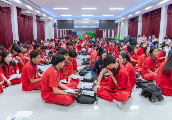 ภาพกิจกรรม คณะวิทยาศาสตร์และเทคโนโลยี มหาวิทยาลัยราชภัฏกําแพงเพชร จัดโครงการประชาสัมพันธ์รายวิชาและหลักสูตรไปยังผู้เรียนกลุ่มใหม่ (Non-age Group) โรงเรียนพรานกระต่ายพิทยาคม