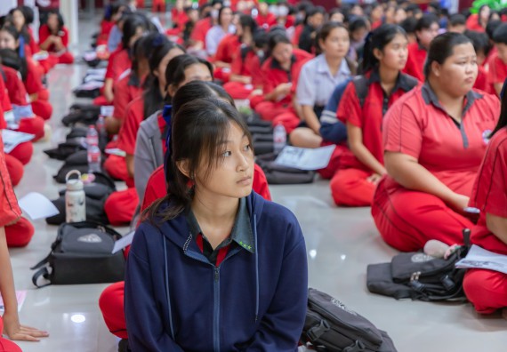 ภาพกิจกรรม คณะวิทยาศาสตร์และเทคโนโลยี มหาวิทยาลัยราชภัฏกําแพงเพชร จัดโครงการประชาสัมพันธ์รายวิชาและหลักสูตรไปยังผู้เรียนกลุ่มใหม่ (Non-age Group) โรงเรียนพรานกระต่ายพิทยาคม