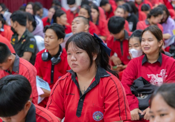 ภาพกิจกรรม คณะวิทยาศาสตร์และเทคโนโลยี มหาวิทยาลัยราชภัฏกําแพงเพชร จัดโครงการประชาสัมพันธ์รายวิชาและหลักสูตรไปยังผู้เรียนกลุ่มใหม่ (Non-age Group) โรงเรียนพรานกระต่ายพิทยาคม