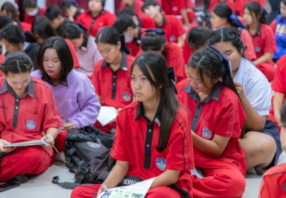 ภาพกิจกรรม คณะวิทยาศาสตร์และเทคโนโลยี มหาวิทยาลัยราชภัฏกําแพงเพชร จัดโครงการประชาสัมพันธ์รายวิชาและหลักสูตรไปยังผู้เรียนกลุ่มใหม่ (Non-age Group) โรงเรียนพรานกระต่ายพิทยาคม