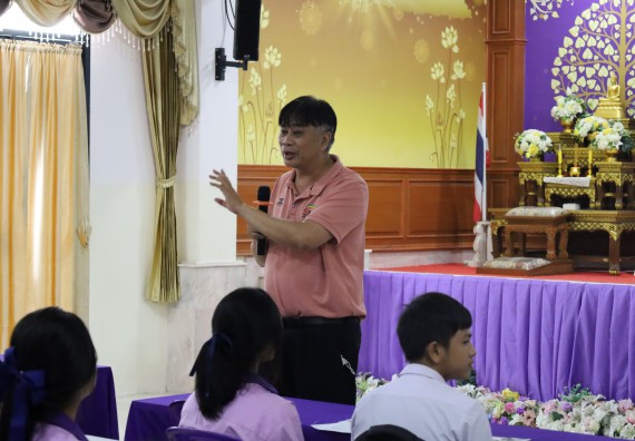 ภาพกิจกรรม  คณะวิทยาศาสตร์และเทคโนโลยี มหาวิทยาลัยราชภัฏกําแพงเพชร จัดโครงการประชาสัมพันธ์รายวิชาและหลักสูตรไปยังผู้เรียนกลุ่มใหม่ (Non-age Group) โรงเรียนคลองขลุงราษฎร์รังสรรค์