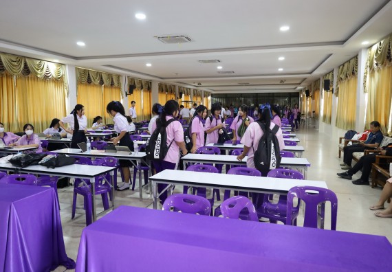 ภาพกิจกรรม  คณะวิทยาศาสตร์และเทคโนโลยี มหาวิทยาลัยราชภัฏกําแพงเพชร จัดโครงการประชาสัมพันธ์รายวิชาและหลักสูตรไปยังผู้เรียนกลุ่มใหม่ (Non-age Group) โรงเรียนคลองขลุงราษฎร์รังสรรค์