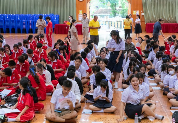 ภาพกิจกรรม คณะวิทยาศาสตร์และเทคโนโลยี มหาวิทยาลัยราชภัฏกําแพงเพชร จัดโครงการประชาสัมพันธ์รายวิชาและหลักสูตรไปยังผู้เรียนกลุ่มใหม่ (Non-age Group) โรงเรียนกำแพงเพชรพิทยาคม