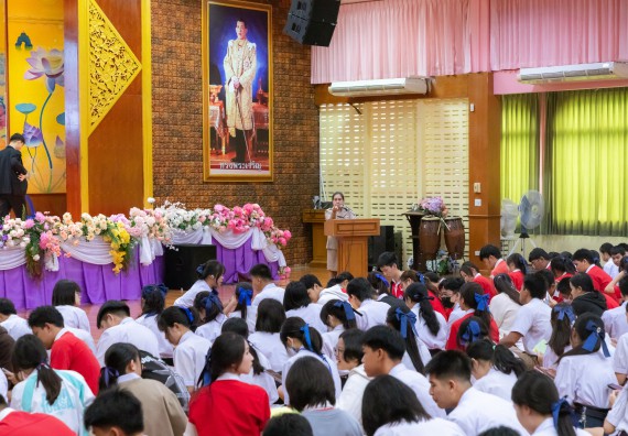 ภาพกิจกรรม คณะวิทยาศาสตร์และเทคโนโลยี มหาวิทยาลัยราชภัฏกําแพงเพชร จัดโครงการประชาสัมพันธ์รายวิชาและหลักสูตรไปยังผู้เรียนกลุ่มใหม่ (Non-age Group) โรงเรียนกำแพงเพชรพิทยาคม