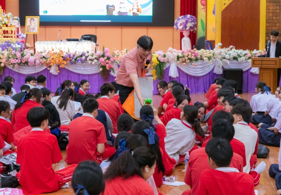 ภาพกิจกรรม คณะวิทยาศาสตร์และเทคโนโลยี มหาวิทยาลัยราชภัฏกําแพงเพชร จัดโครงการประชาสัมพันธ์รายวิชาและหลักสูตรไปยังผู้เรียนกลุ่มใหม่ (Non-age Group) โรงเรียนกำแพงเพชรพิทยาคม