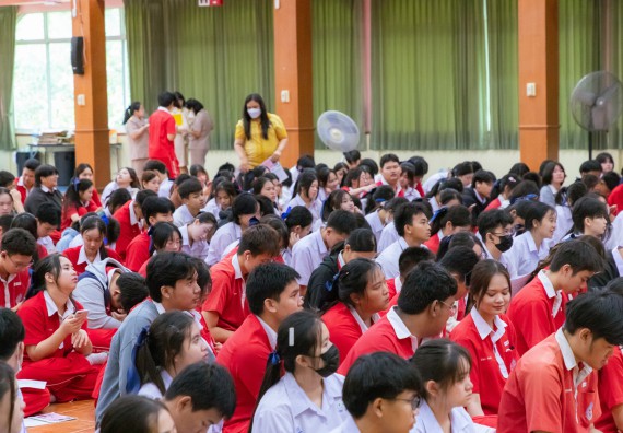 ภาพกิจกรรม คณะวิทยาศาสตร์และเทคโนโลยี มหาวิทยาลัยราชภัฏกําแพงเพชร จัดโครงการประชาสัมพันธ์รายวิชาและหลักสูตรไปยังผู้เรียนกลุ่มใหม่ (Non-age Group) โรงเรียนกำแพงเพชรพิทยาคม