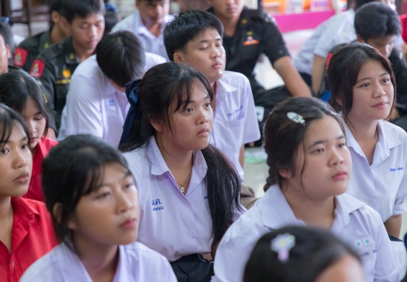 ภาพกิจกรรม  คณะวิทยาศาสตร์และเทคโนโลยี มหาวิทยาลัยราชภัฏกําแพงเพชร จัดโครงการประชาสัมพันธ์รายวิชาและหลักสูตรไปยังผู้เรียนกลุ่มใหม่ (Non-age Group)