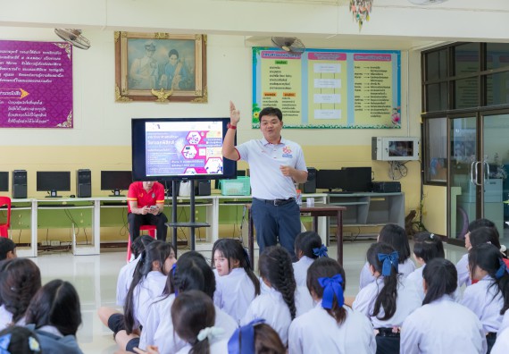 ภาพกิจกรรม  คณะวิทยาศาสตร์และเทคโนโลยี มหาวิทยาลัยราชภัฏกําแพงเพชร จัดโครงการประชาสัมพันธ์รายวิชาและหลักสูตรไปยังผู้เรียนกลุ่มใหม่ (Non-age Group)
