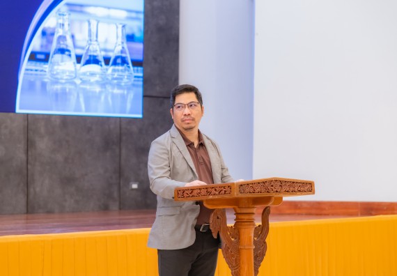 ภาพกิจกรรม  คณะวิทยาศาสตร์และเทคโนโลยี มหาวิทยาลัยราชภัฏกำแพงเพชร ร่วมกับโครงการห้องเรียนพิเศษ โรงเรียนตากพิทยาคม จัดกิจกรรมสร้างเสริมทักษะกระบวนการทางวิทยาศาสตร์สู่มาตรฐานสากล