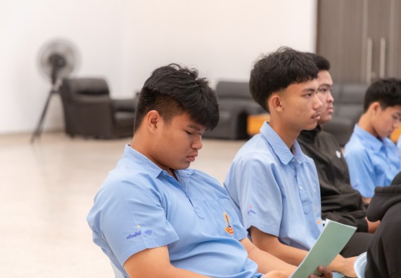 ภาพกิจกรรม  คณะวิทยาศาสตร์และเทคโนโลยี มหาวิทยาลัยราชภัฏกำแพงเพชร ร่วมกับโครงการห้องเรียนพิเศษ โรงเรียนตากพิทยาคม จัดกิจกรรมสร้างเสริมทักษะกระบวนการทางวิทยาศาสตร์สู่มาตรฐานสากล