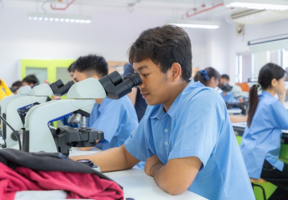 ภาพกิจกรรม  คณะวิทยาศาสตร์และเทคโนโลยี มหาวิทยาลัยราชภัฏกำแพงเพชร ร่วมกับโครงการห้องเรียนพิเศษ โรงเรียนตากพิทยาคม จัดกิจกรรมสร้างเสริมทักษะกระบวนการทางวิทยาศาสตร์สู่มาตรฐานสากล