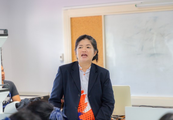 ภาพกิจกรรม  คณะวิทยาศาสตร์และเทคโนโลยี มหาวิทยาลัยราชภัฏกำแพงเพชร ร่วมกับโครงการห้องเรียนพิเศษ โรงเรียนตากพิทยาคม จัดกิจกรรมสร้างเสริมทักษะกระบวนการทางวิทยาศาสตร์สู่มาตรฐานสากล