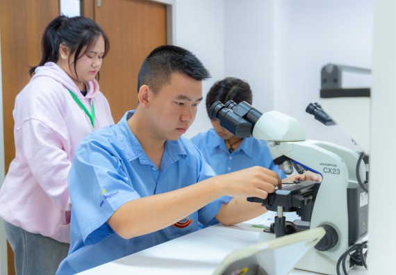 ภาพกิจกรรม  คณะวิทยาศาสตร์และเทคโนโลยี มหาวิทยาลัยราชภัฏกำแพงเพชร ร่วมกับโครงการห้องเรียนพิเศษ โรงเรียนตากพิทยาคม จัดกิจกรรมสร้างเสริมทักษะกระบวนการทางวิทยาศาสตร์สู่มาตรฐานสากล