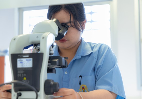 ภาพกิจกรรม  คณะวิทยาศาสตร์และเทคโนโลยี มหาวิทยาลัยราชภัฏกำแพงเพชร ร่วมกับโครงการห้องเรียนพิเศษ โรงเรียนตากพิทยาคม จัดกิจกรรมสร้างเสริมทักษะกระบวนการทางวิทยาศาสตร์สู่มาตรฐานสากล