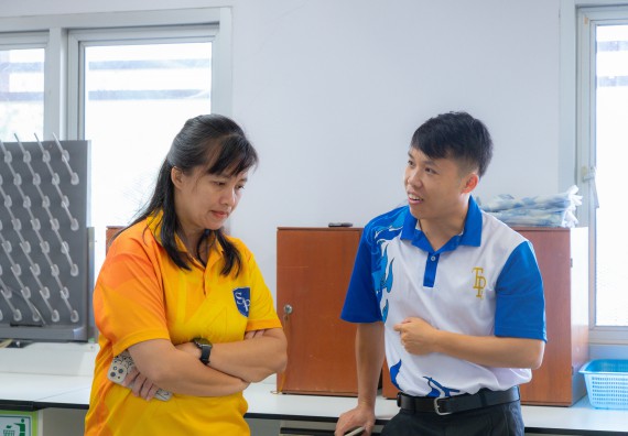 ภาพกิจกรรม  คณะวิทยาศาสตร์และเทคโนโลยี มหาวิทยาลัยราชภัฏกำแพงเพชร ร่วมกับโครงการห้องเรียนพิเศษ โรงเรียนตากพิทยาคม จัดกิจกรรมสร้างเสริมทักษะกระบวนการทางวิทยาศาสตร์สู่มาตรฐานสากล