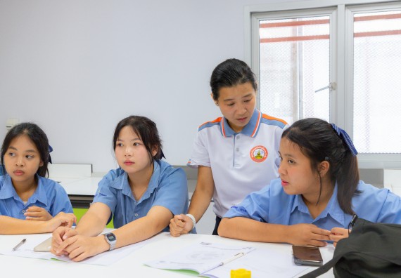 ภาพกิจกรรม  คณะวิทยาศาสตร์และเทคโนโลยี มหาวิทยาลัยราชภัฏกำแพงเพชร ร่วมกับโครงการห้องเรียนพิเศษ โรงเรียนตากพิทยาคม จัดกิจกรรมสร้างเสริมทักษะกระบวนการทางวิทยาศาสตร์สู่มาตรฐานสากล