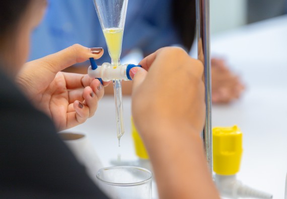 ภาพกิจกรรม  คณะวิทยาศาสตร์และเทคโนโลยี มหาวิทยาลัยราชภัฏกำแพงเพชร ร่วมกับโครงการห้องเรียนพิเศษ โรงเรียนตากพิทยาคม จัดกิจกรรมสร้างเสริมทักษะกระบวนการทางวิทยาศาสตร์สู่มาตรฐานสากล