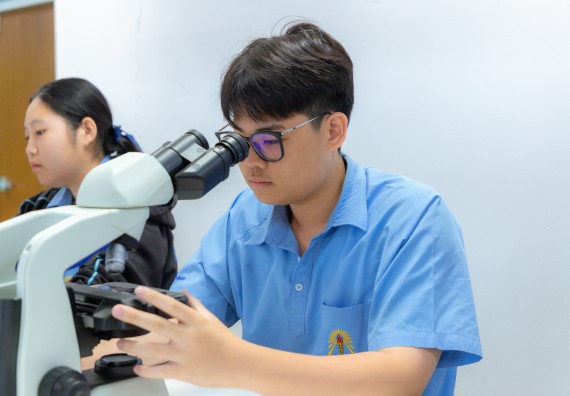 ภาพกิจกรรม  คณะวิทยาศาสตร์และเทคโนโลยี มหาวิทยาลัยราชภัฏกำแพงเพชร ร่วมกับโครงการห้องเรียนพิเศษ โรงเรียนตากพิทยาคม จัดกิจกรรมสร้างเสริมทักษะกระบวนการทางวิทยาศาสตร์สู่มาตรฐานสากล