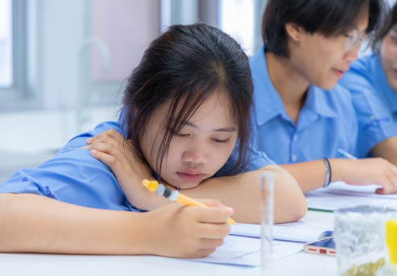 ภาพกิจกรรม  คณะวิทยาศาสตร์และเทคโนโลยี มหาวิทยาลัยราชภัฏกำแพงเพชร ร่วมกับโครงการห้องเรียนพิเศษ โรงเรียนตากพิทยาคม จัดกิจกรรมสร้างเสริมทักษะกระบวนการทางวิทยาศาสตร์สู่มาตรฐานสากล