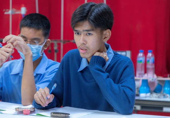 ภาพกิจกรรม  คณะวิทยาศาสตร์และเทคโนโลยี มหาวิทยาลัยราชภัฏกำแพงเพชร ร่วมกับโครงการห้องเรียนพิเศษ โรงเรียนตากพิทยาคม จัดกิจกรรมสร้างเสริมทักษะกระบวนการทางวิทยาศาสตร์สู่มาตรฐานสากล