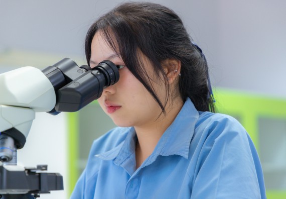 ภาพกิจกรรม  คณะวิทยาศาสตร์และเทคโนโลยี มหาวิทยาลัยราชภัฏกำแพงเพชร ร่วมกับโครงการห้องเรียนพิเศษ โรงเรียนตากพิทยาคม จัดกิจกรรมสร้างเสริมทักษะกระบวนการทางวิทยาศาสตร์สู่มาตรฐานสากล