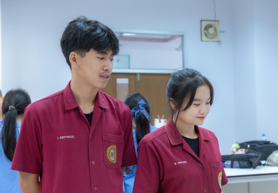 ภาพกิจกรรม  คณะวิทยาศาสตร์และเทคโนโลยี มหาวิทยาลัยราชภัฏกำแพงเพชร ร่วมกับโครงการห้องเรียนพิเศษ โรงเรียนตากพิทยาคม จัดกิจกรรมสร้างเสริมทักษะกระบวนการทางวิทยาศาสตร์สู่มาตรฐานสากล