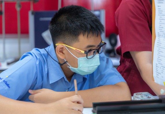 ภาพกิจกรรม  คณะวิทยาศาสตร์และเทคโนโลยี มหาวิทยาลัยราชภัฏกำแพงเพชร ร่วมกับโครงการห้องเรียนพิเศษ โรงเรียนตากพิทยาคม จัดกิจกรรมสร้างเสริมทักษะกระบวนการทางวิทยาศาสตร์สู่มาตรฐานสากล