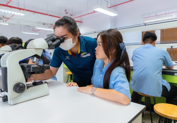 ภาพกิจกรรม  คณะวิทยาศาสตร์และเทคโนโลยี มหาวิทยาลัยราชภัฏกำแพงเพชร ร่วมกับโครงการห้องเรียนพิเศษ โรงเรียนตากพิทยาคม จัดกิจกรรมสร้างเสริมทักษะกระบวนการทางวิทยาศาสตร์สู่มาตรฐานสากล