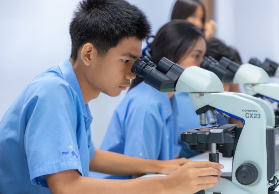 ภาพกิจกรรม  คณะวิทยาศาสตร์และเทคโนโลยี มหาวิทยาลัยราชภัฏกำแพงเพชร ร่วมกับโครงการห้องเรียนพิเศษ โรงเรียนตากพิทยาคม จัดกิจกรรมสร้างเสริมทักษะกระบวนการทางวิทยาศาสตร์สู่มาตรฐานสากล