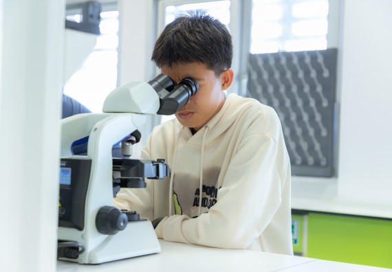 ภาพกิจกรรม  คณะวิทยาศาสตร์และเทคโนโลยี มหาวิทยาลัยราชภัฏกำแพงเพชร ร่วมกับโครงการห้องเรียนพิเศษ โรงเรียนตากพิทยาคม จัดกิจกรรมสร้างเสริมทักษะกระบวนการทางวิทยาศาสตร์สู่มาตรฐานสากล