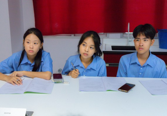 ภาพกิจกรรม  คณะวิทยาศาสตร์และเทคโนโลยี มหาวิทยาลัยราชภัฏกำแพงเพชร ร่วมกับโครงการห้องเรียนพิเศษ โรงเรียนตากพิทยาคม จัดกิจกรรมสร้างเสริมทักษะกระบวนการทางวิทยาศาสตร์สู่มาตรฐานสากล