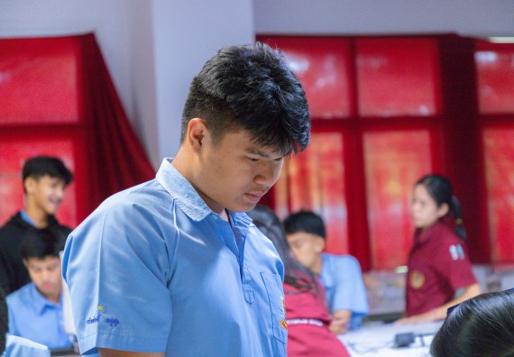 ภาพกิจกรรม  คณะวิทยาศาสตร์และเทคโนโลยี มหาวิทยาลัยราชภัฏกำแพงเพชร ร่วมกับโครงการห้องเรียนพิเศษ โรงเรียนตากพิทยาคม จัดกิจกรรมสร้างเสริมทักษะกระบวนการทางวิทยาศาสตร์สู่มาตรฐานสากล