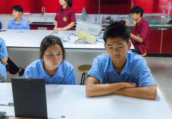 ภาพกิจกรรม  คณะวิทยาศาสตร์และเทคโนโลยี มหาวิทยาลัยราชภัฏกำแพงเพชร ร่วมกับโครงการห้องเรียนพิเศษ โรงเรียนตากพิทยาคม จัดกิจกรรมสร้างเสริมทักษะกระบวนการทางวิทยาศาสตร์สู่มาตรฐานสากล